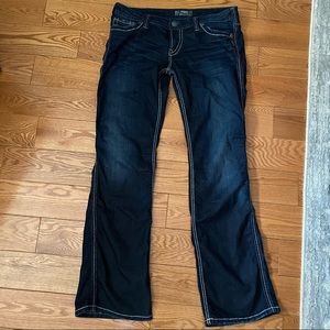 🖤3/$25 Silver Jeans— Frances 18” Dark Denim